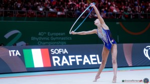 raffaeli sofia ita sfe00905 copia simone ferraro ph